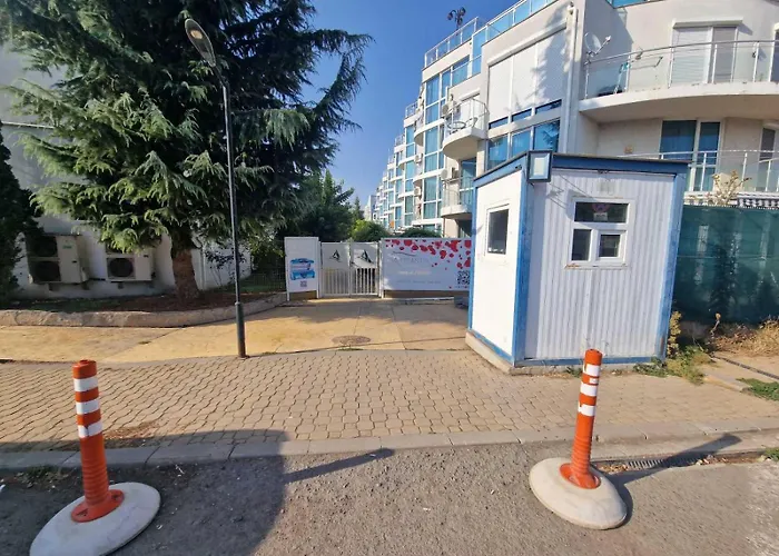 меги Апартамент *